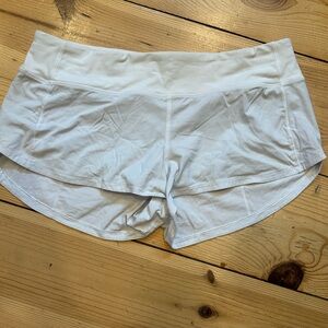 Lululemon Athletica White 2.5 Athletic Shorts with Lightweight Stretch